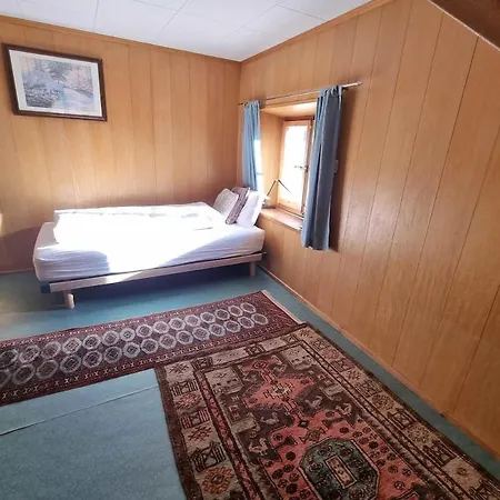 Bright Alpine Duplex With Balcony Views *