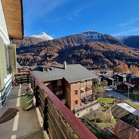 Bright Alpine Duplex With Balcony Views 公寓 *