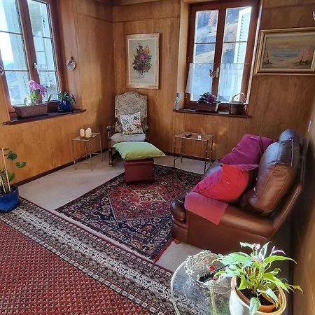 Bright Alpine Duplex With Balcony Views *