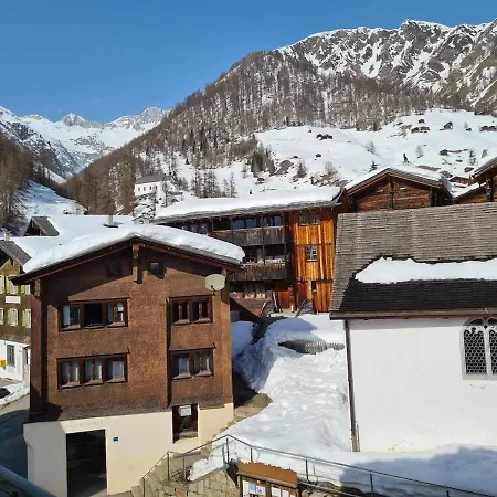 公寓 Bright Alpine Duplex With Balcony Views Glis