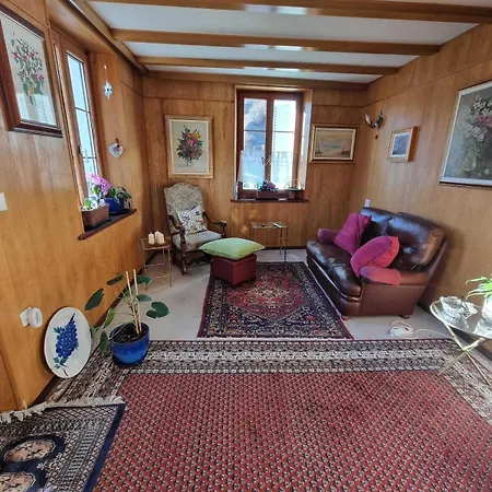 Bright Alpine Duplex With Balcony Views *