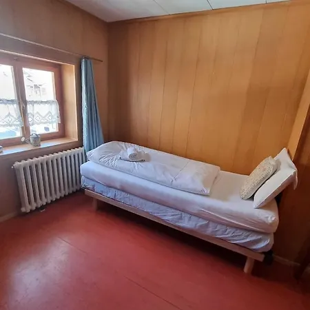 Bright Alpine Duplex With Balcony Views *