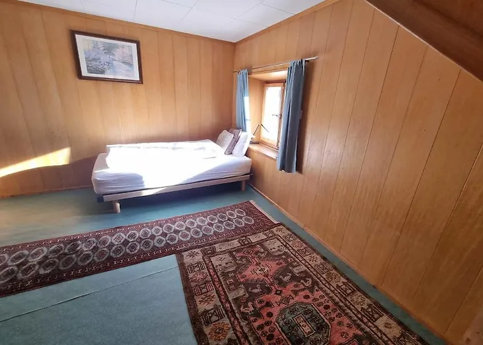 Bright Alpine Duplex With Balcony Views *