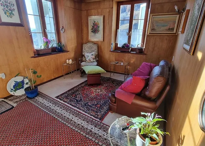 Bright Alpine Duplex With Balcony Views *